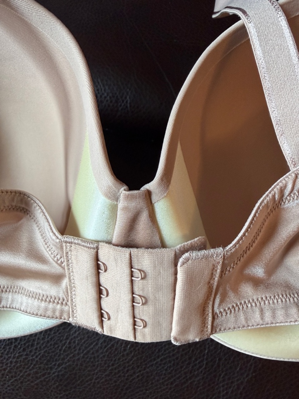 Bundle of 2 Warner's Beige Nude Bra - Smooth Stretch Support.  Size 36DD. - Picture 3 of 8